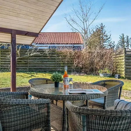 Vakantiehuis Heika - 6-8km From The Sea By Interhome